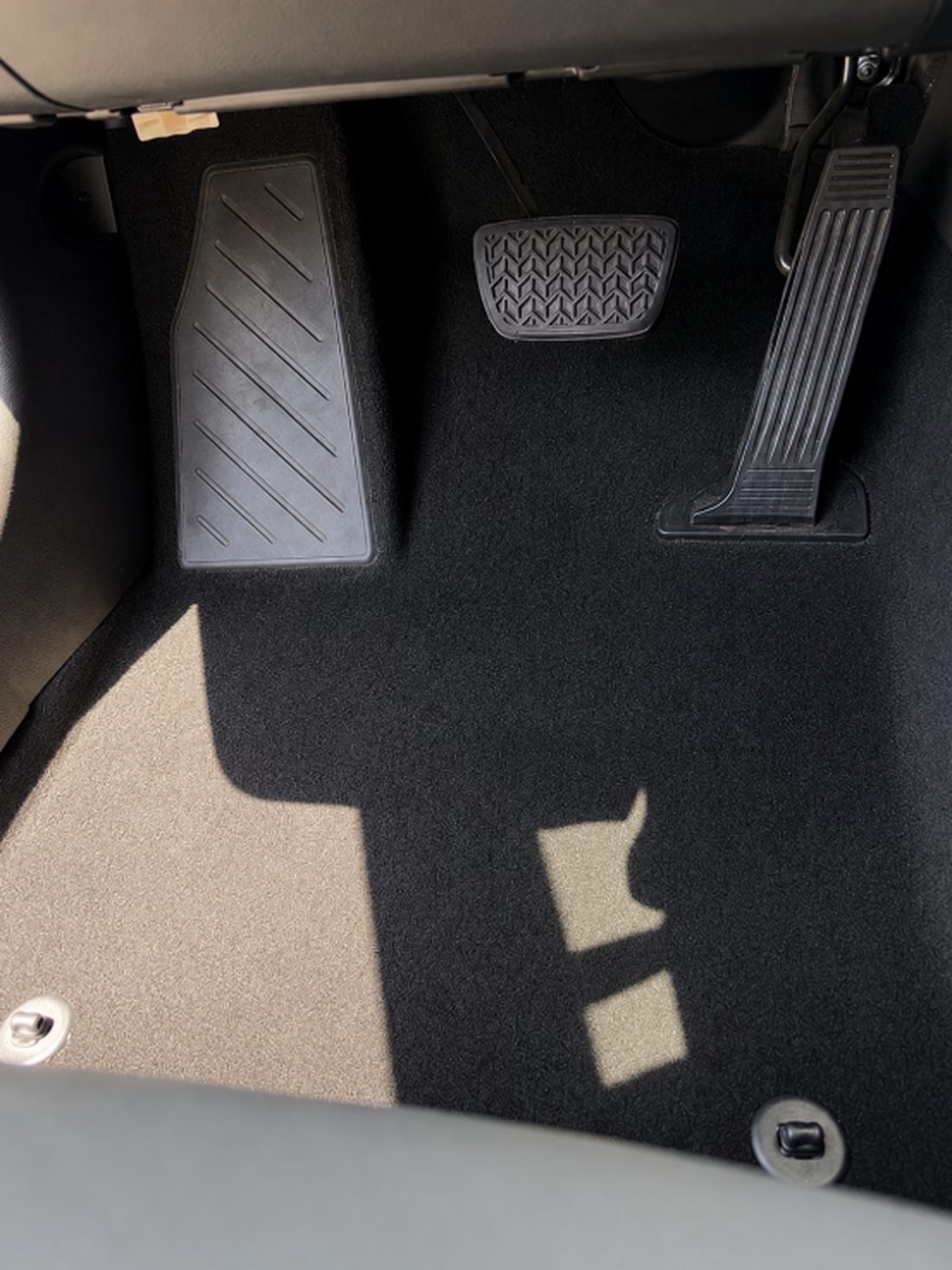 Toyota RAV4 driver floor after detailing